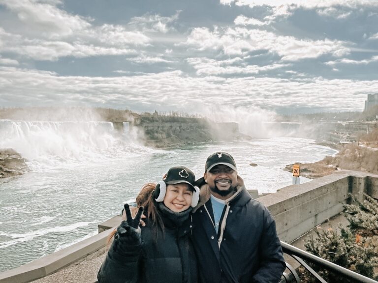 Toronto Day 6: Niagara Falls and Nathan Phillips Square