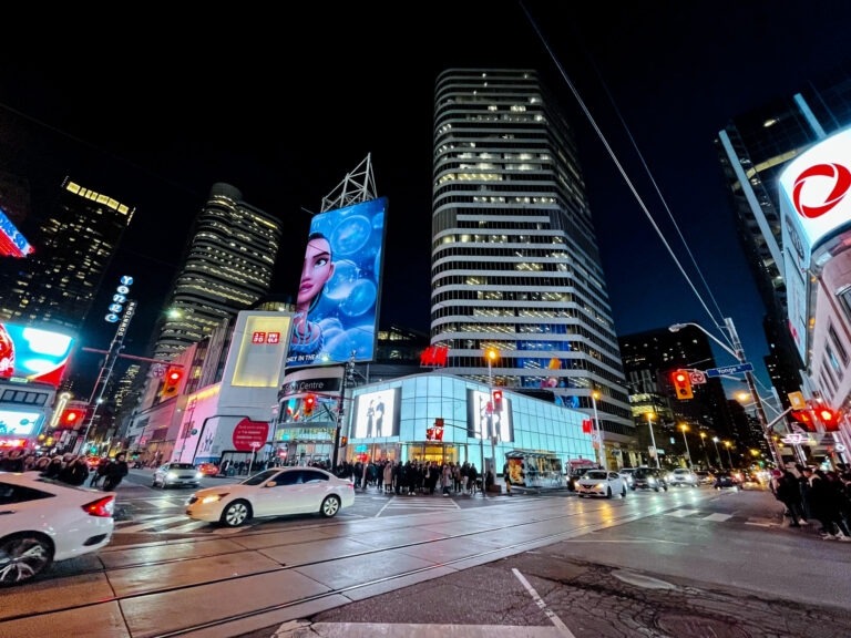 Toronto Day 2: Royal Ontario Museum and Eaton Centre