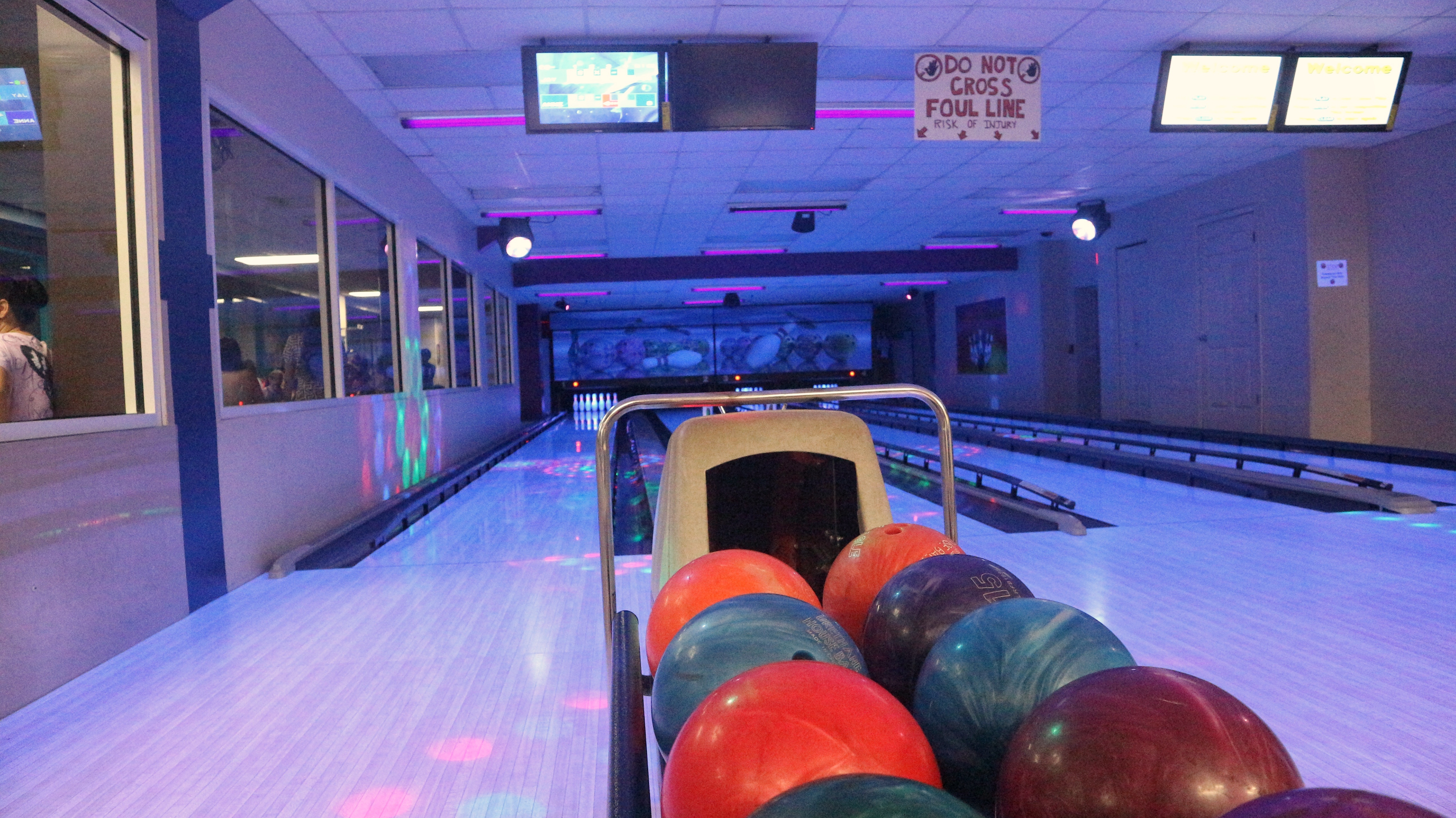 Cayman islands bowling king's sports centre